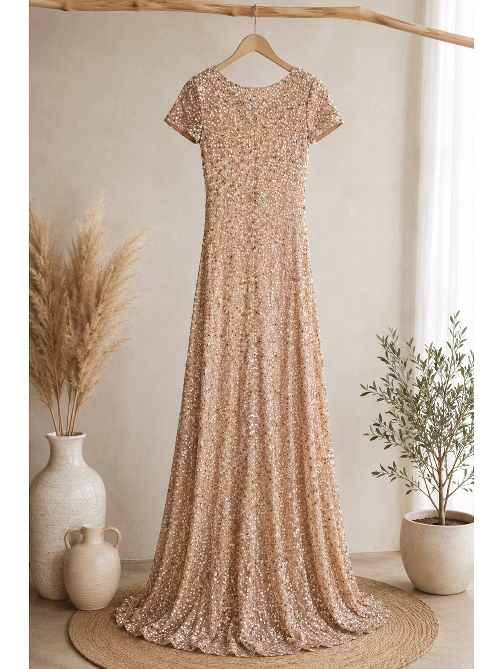 Adrianna Papell Gold Sequin V-Neck Short Sleeve Long Zip Gown Dress size 4